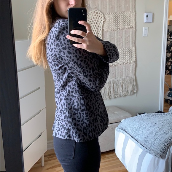 Joie Leopard print PERFECT linen blazer - Picture 5 of 9